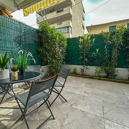 Cosy Madrid, Proche De La Apartment Cannes